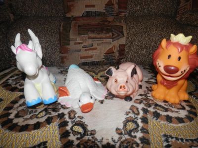 Лот: 5247258. Фото: 1. резиновые игрушечки. Развивающие