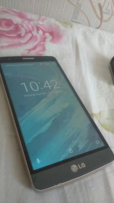 Лот: 10615902. Фото: 1. Смартфон Lg g3s. Смартфоны
