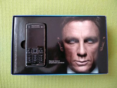 Лот: 11861365. Фото: 1. Sony Ericsson C902 James Bond... Кнопочные мобильные телефоны