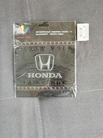 Лот: 16750420. Фото: 1. Коврик противоскользящий honda. Чехлы, коврики, оплетки руля