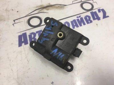 Лот: 21716436. Фото: 1. сервопривод заслонки печки Nissan... Двигатель и элементы двигателя