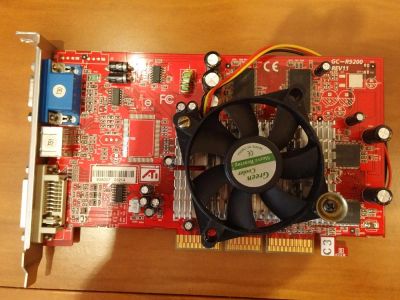 Лот: 5118645. Фото: 1. Две рабочие видеокарты AGP GeForce... Видеокарты