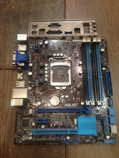 Лот: 13423512. Фото: 1. Материнская плата LGA1155 ASUS... Материнские платы