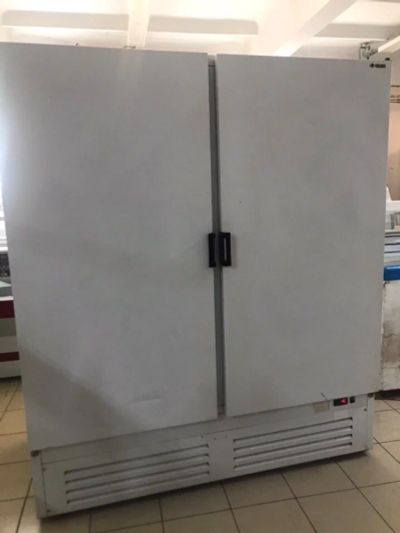 Лот: 14278585. Фото: 1. Холодильный шкаф б/у. Холодильное