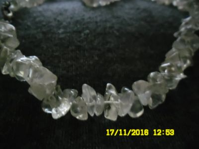 Лот: 8563930. Фото: 1. Крошка горного хрусталя. Драгоценные и поделочные камни