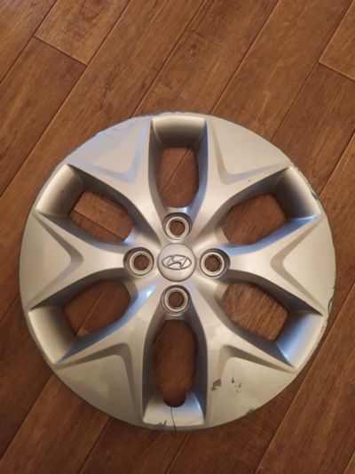 Лот: 15305066. Фото: 1. Колпак на hyundai solaris R15. Колпаки