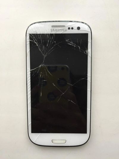 Лот: 10790951. Фото: 1. Samsung Galaxy S3 GT-i9300 нерабочий. Смартфоны