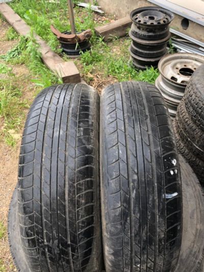 Лот: 13994435. Фото: 1. Bridgestone Sneaker 175/65R14. Шины