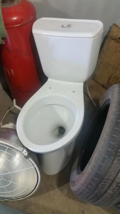 Лот: 7651516. Фото: 1. Унитаз с новостройки от застройщика. Унитазы, биде