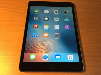 Лот: 8121387. Фото: 1. Apple iPad Mini 3 64Gb Wifi Space... Планшеты