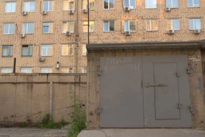 Лот: 4077324. Фото: 1. Гараж в районе остановки Космос. Гаражи, парковочные места
