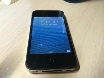 Лот: 4808315. Фото: 1. IPhone 4 8gb комплект не идеальное... Смартфоны