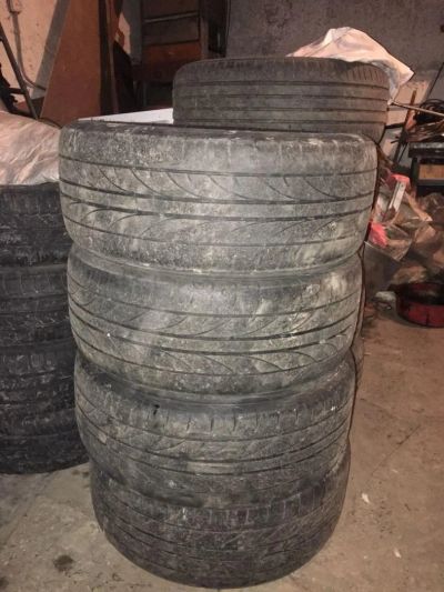 Лот: 11337832. Фото: 1. Шины bridgestone 235/45/17. Шины