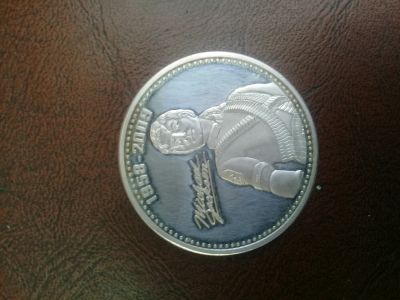 Лот: 11673512. Фото: 1. Юбилейная монета Майкл Джексон. Наборы монет