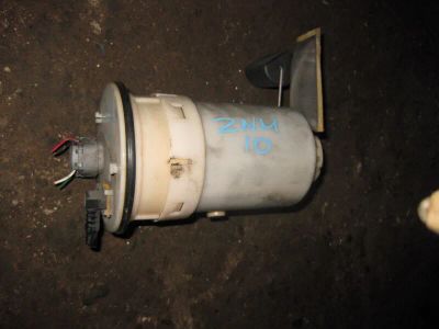 Лот: 20896400. Фото: 1. Насос топливный Toyota Isis ZNM10G... Топливная система