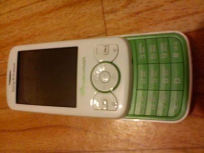 Лот: 3321234. Фото: 1. Sony Ericsson w100i. Кнопочные мобильные телефоны