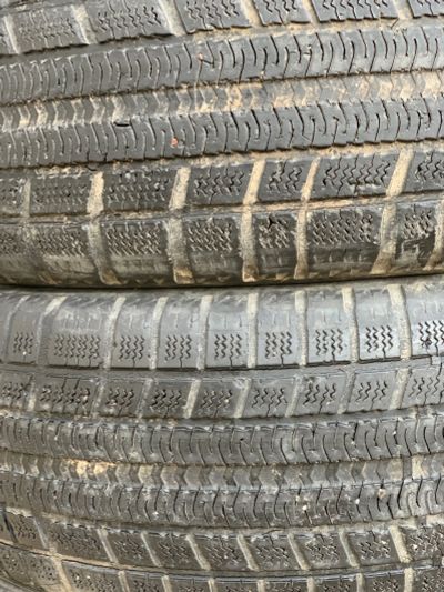 Лот: 18794775. Фото: 1. 195/60 R15 Michelin пара. Шины
