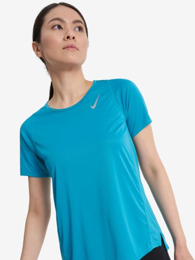 Лот: 22444985. Фото: 1. Футболка женская Nike Fast, Голубой. Другое (спортивная одежда)