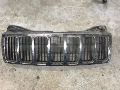 Лот: 11247565. Фото: 1. Решетка радиатора Jeep Grand Cherokee... Кузов