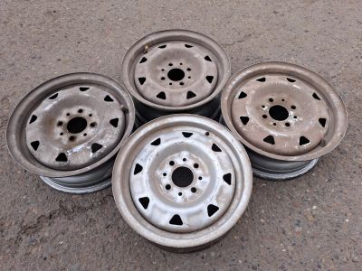 Лот: 25807173. Фото: 1. Комплект Оригинальныx Заводских... Диски