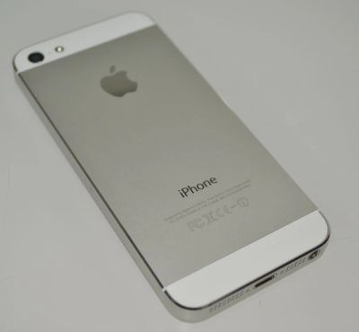 Лот: 4534083. Фото: 1. iPhone 5 16gb white полный комплект... Смартфоны