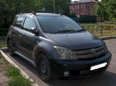 Лот: 8748142. Фото: 1. Toyota IST 2004. 4wd. Автомобили