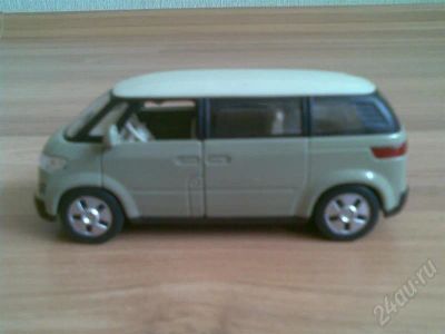 Лот: 350279. Фото: 1. моделька VW Microbus 2001. Автомоделизм