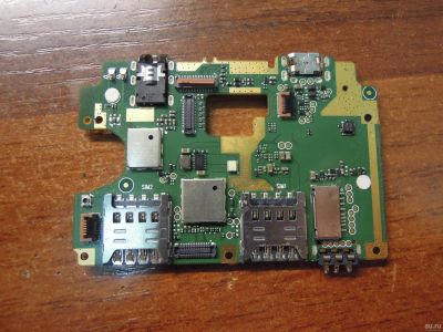 Лот: 13783364. Фото: 1. Основная плата Motorola C X1750... Микросхемы и платы
