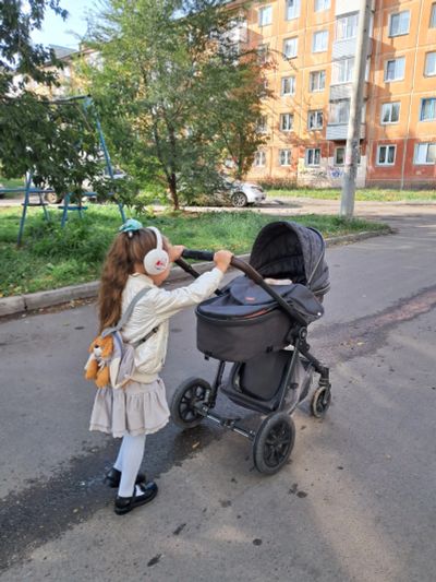 Лот: 22182456. Фото: 1. Коляска. Коляски