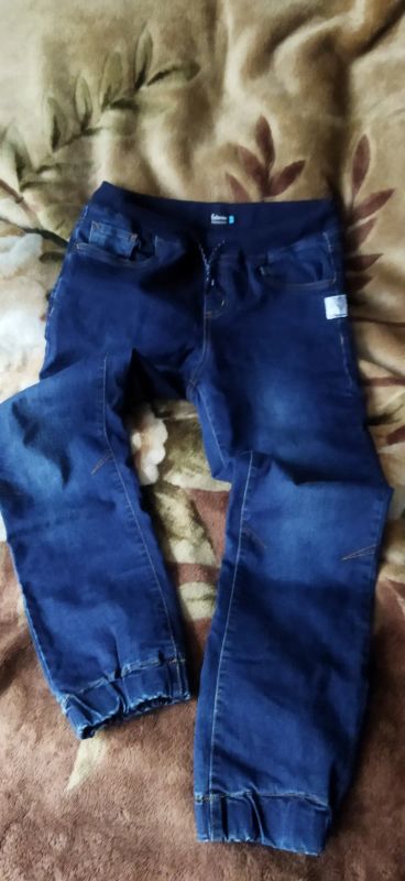 Лот: 18831318. Фото: 1. джинсы с хлопковым подкладом... Спортивная одежда