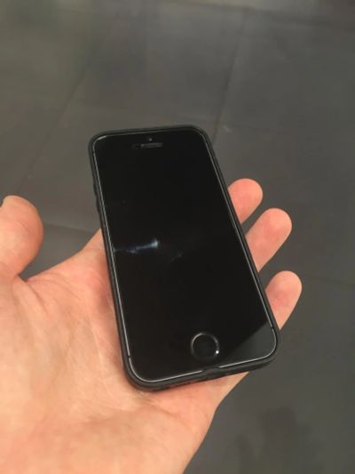 Лот: 6572259. Фото: 1. Продам Iphone 5s 16Gb Space Grey. Смартфоны