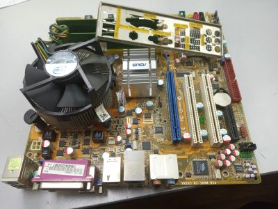 Лот: 18717722. Фото: 1. Материнская плата asus p5k-vm... Материнские платы