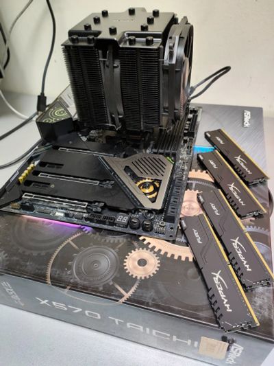 Лот: 19379464. Фото: 1. Ryzen 9 3900x + AsRock x570 Taichi... Компьютеры в сборе