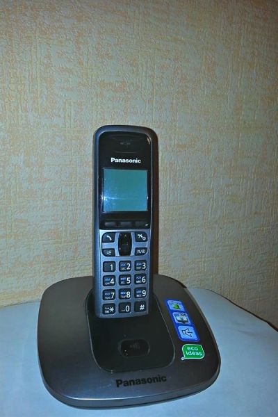 Лот: 3786073. Фото: 1. Радиотелефон Panasonic за полцены... DECT и радиотелефоны