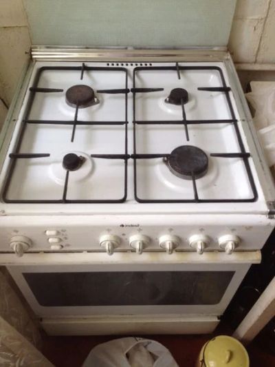 Лот: 6795404. Фото: 1. Газовая плита Indesit. Плиты, духовые шкафы, варочные поверхности