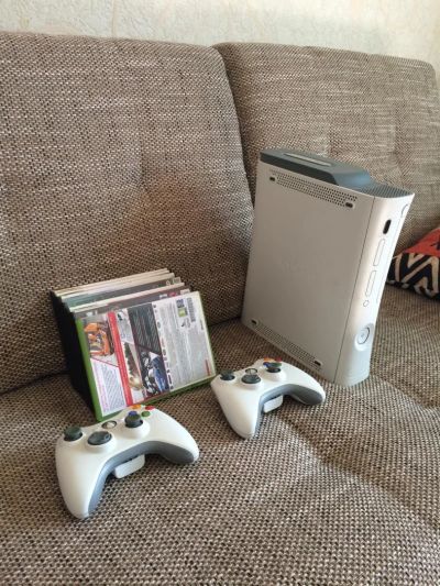 Лот: 6260931. Фото: 1. Xbox 360. Игровые приставки, консоли