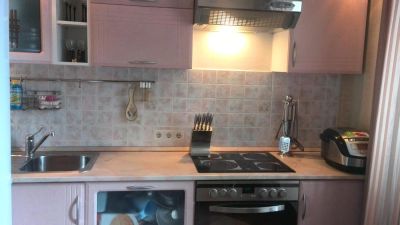 Лот: 6031185. Фото: 1. Отличный кухонный гарнитур со... Кухонные гарнитуры