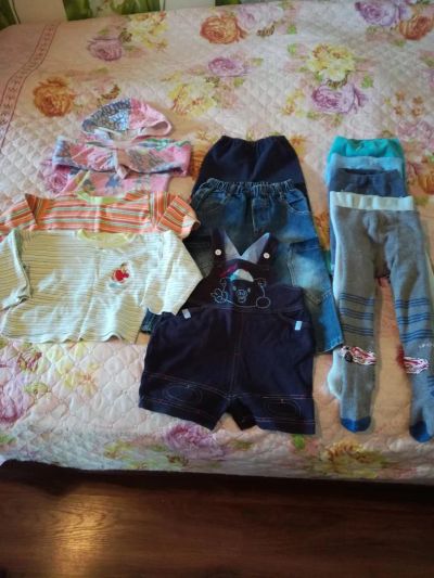 Лот: 6351617. Фото: 1. Детские вещи: джинсы, толстовки... Брюки, шорты, джинсы