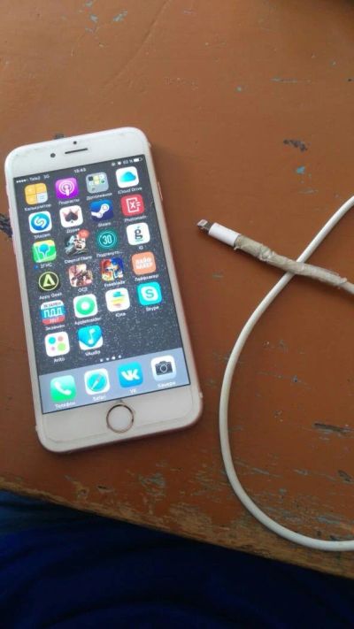 Лот: 9756768. Фото: 1. iPhone 6s 32gb rose gold РСТ гарантия... Смартфоны