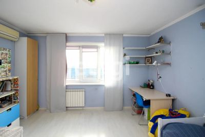 Лот: 21035339. Фото: 1. Продам 2-комн. кв. 53.8 кв.м... Квартиры, студии