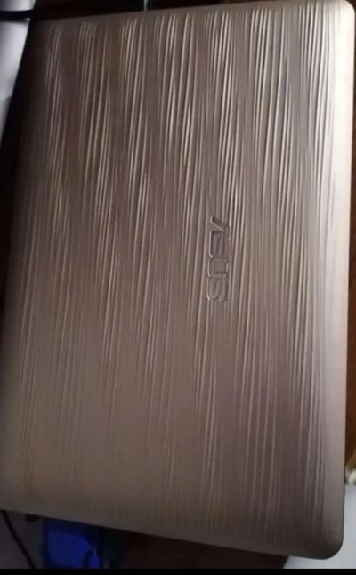 Лот: 18191892. Фото: 1. Ноутбук ASUS Eee PC 1015 +сумка... Ноутбуки