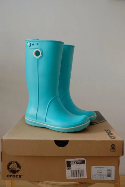 Лот: 15508248. Фото: 1. сапоги Crocs женские, 35 размер... Сапоги