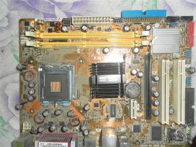 Лот: 1178236. Фото: 1. ASUS P5GC-MX. Материнские платы