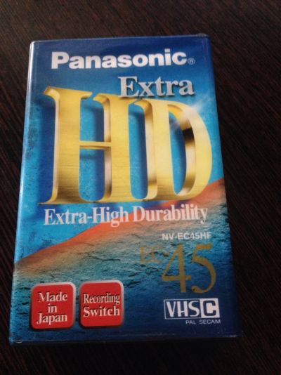 Лот: 4840896. Фото: 1. Видеокассета VHSC Panasonic NV-EC45HF. Другое (фото, видеокамеры, оптика)