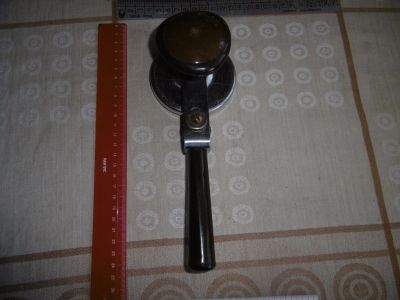 Лот: 17668672. Фото: 1. Машинка для закатки банок при... Кухонные аксессуары