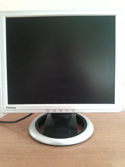 Лот: 4236255. Фото: 1. ЖК Монитор 17". ЖК-мониторы