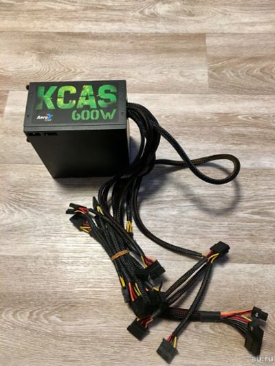 Лот: 13381407. Фото: 1. Блок питания AeroCool KCAS-600... Корпуса, блоки питания