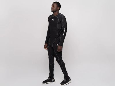 Лот: 25580337. Фото: 1. Тренировочный костюм Under Armour. Другое (мужская одежда)