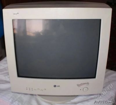 Лот: 1851423. Фото: 1. Монитор 15"LG Studioworks 575e. ЭЛТ-мониторы