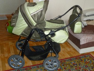 Лот: 5611573. Фото: 1. Коляска-трансформер. Коляски